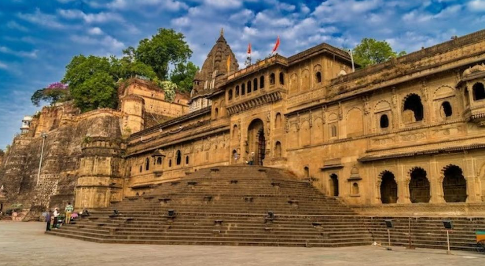 Indore - Maheshwar - Indore